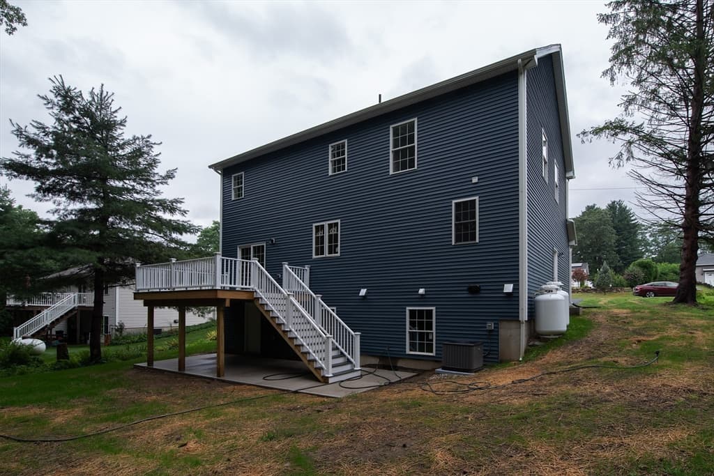 42 Roy St, Ludlow MA 01056 photo 5