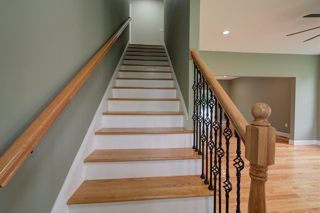 42 Roy St, Ludlow MA 01056 photo 20