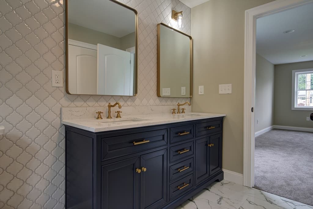 42 Roy St, Ludlow MA 01056 photo 24