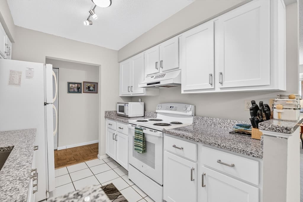 9 Beals Cove Road # A, Hingham MA 02043 photo 7