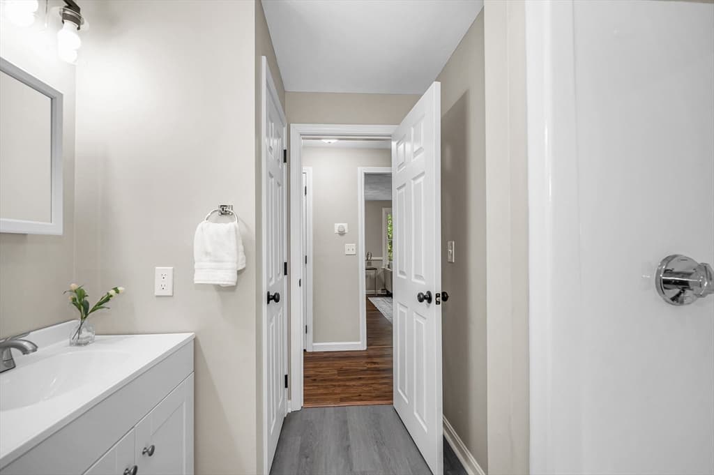 250 Groton Rd, Westford MA 01886 photo 13