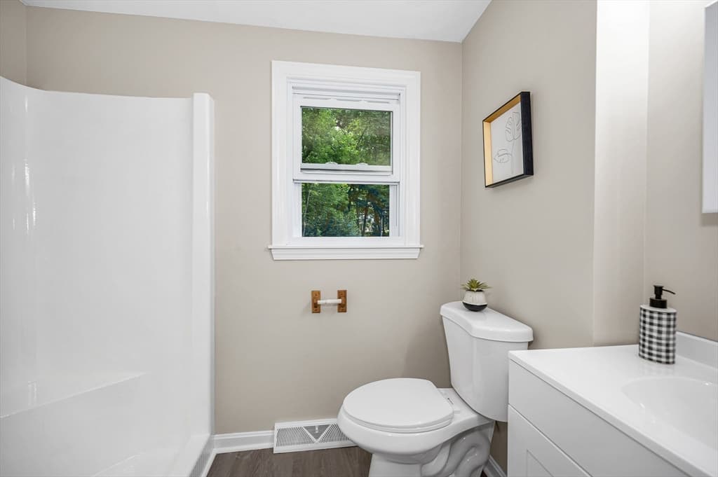 250 Groton Rd, Westford MA 01886 photo 12