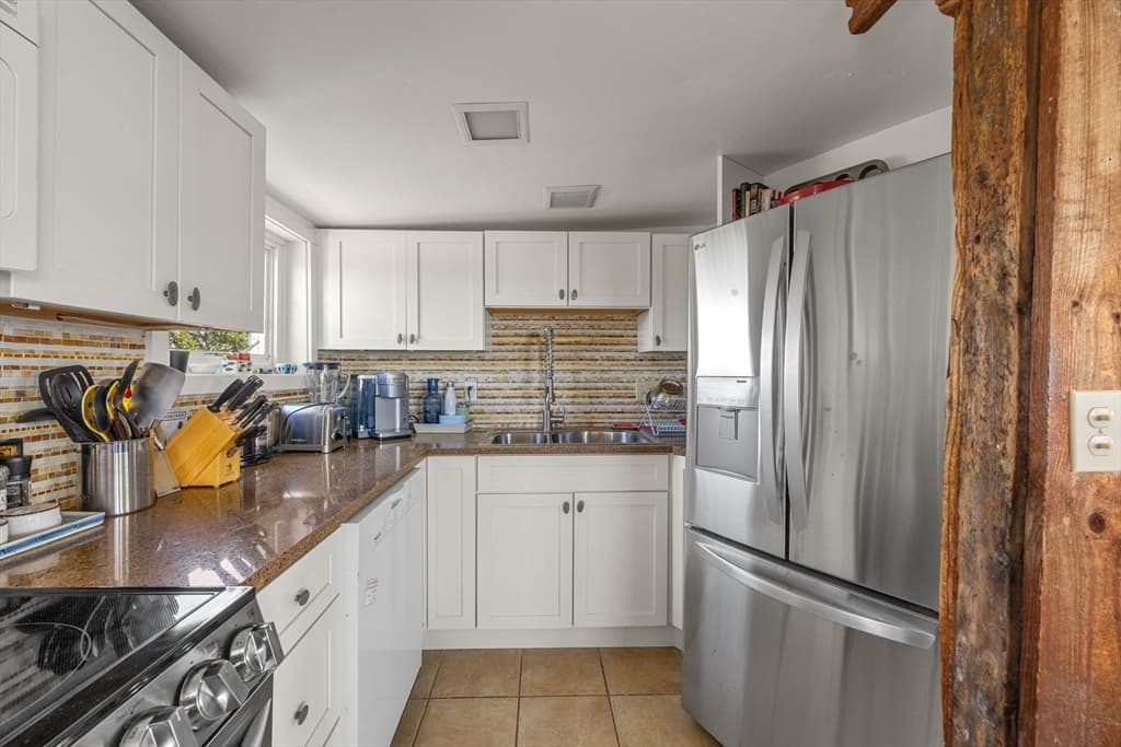 Single Family Residence at 41 Pond Road, Truro MA 02652, Truro, photo 20 of 42