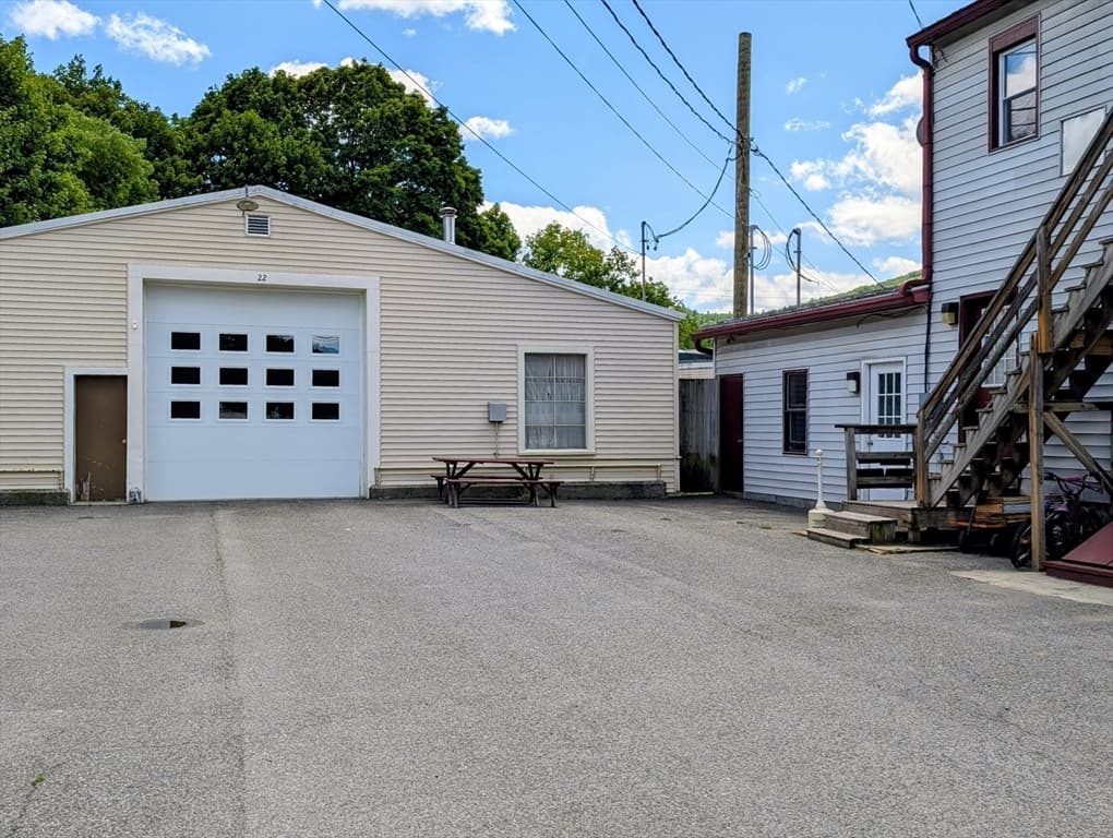 20-22 Porter St, North Adams MA 01247