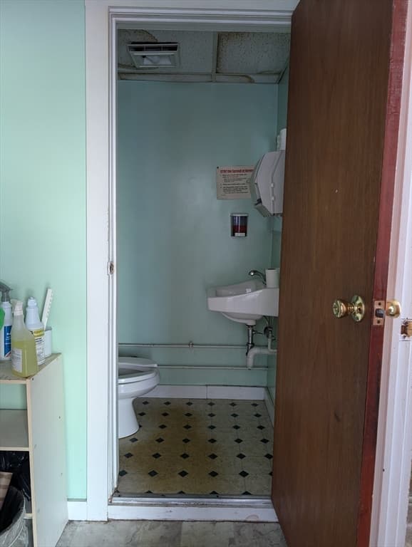 20-22 Porter St, North Adams MA 01247 photo 8
