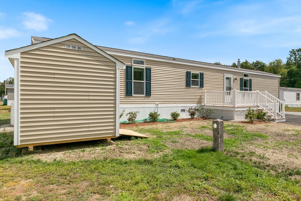 84 Caddy Drive, Salem NH 03079 photo 3