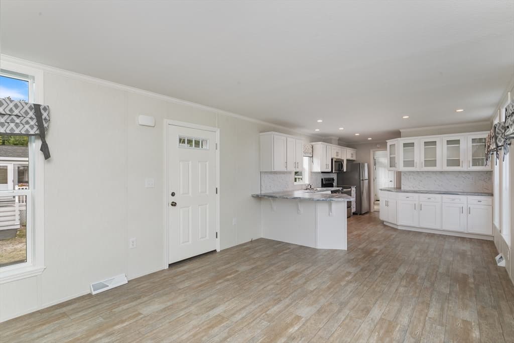 84 Caddy Drive, Salem NH 03079 photo 5