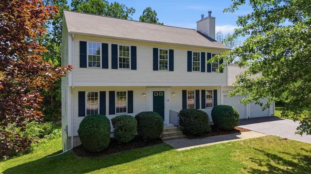 4 Azalea Circle, Millbury MA 01527