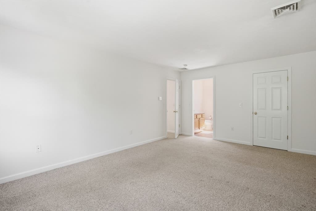 Single Family Residence at 4 Azalea Circle, Millbury MA 01527, photo 20 of 40