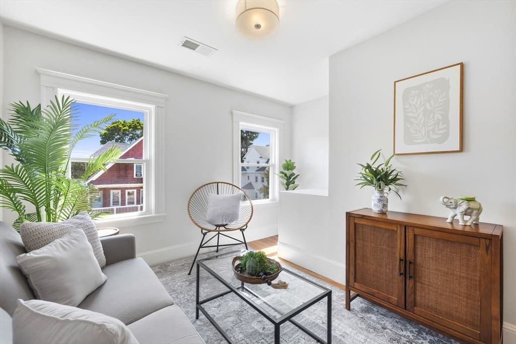 16 Clarkwood St # 3, Boston MA 02126 photo 3