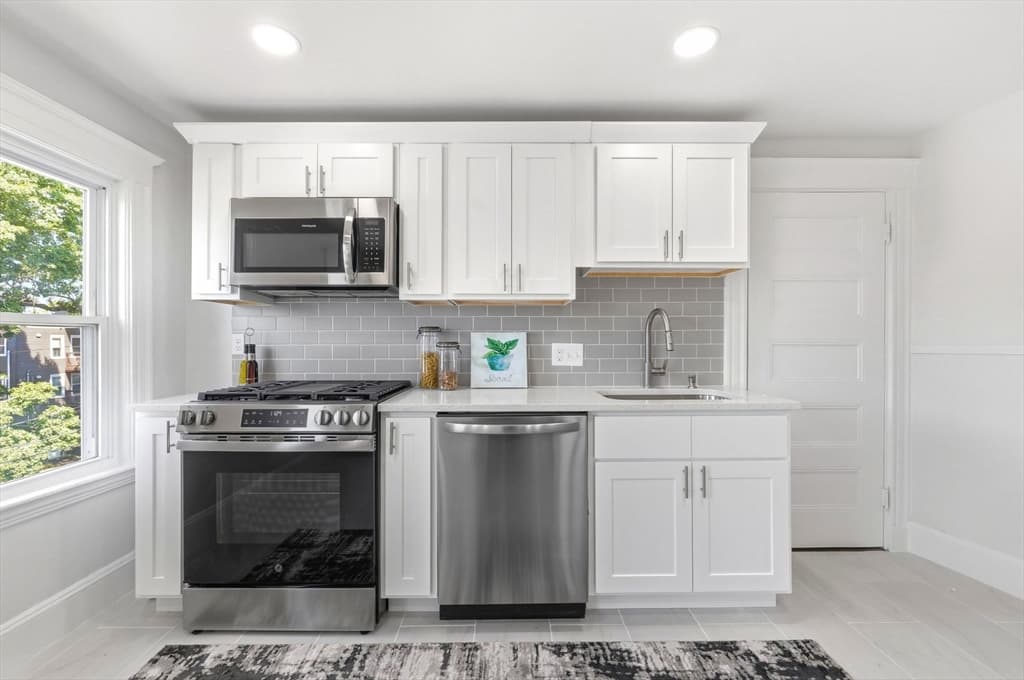 16 Clarkwood St # 3, Boston MA 02126 photo 10