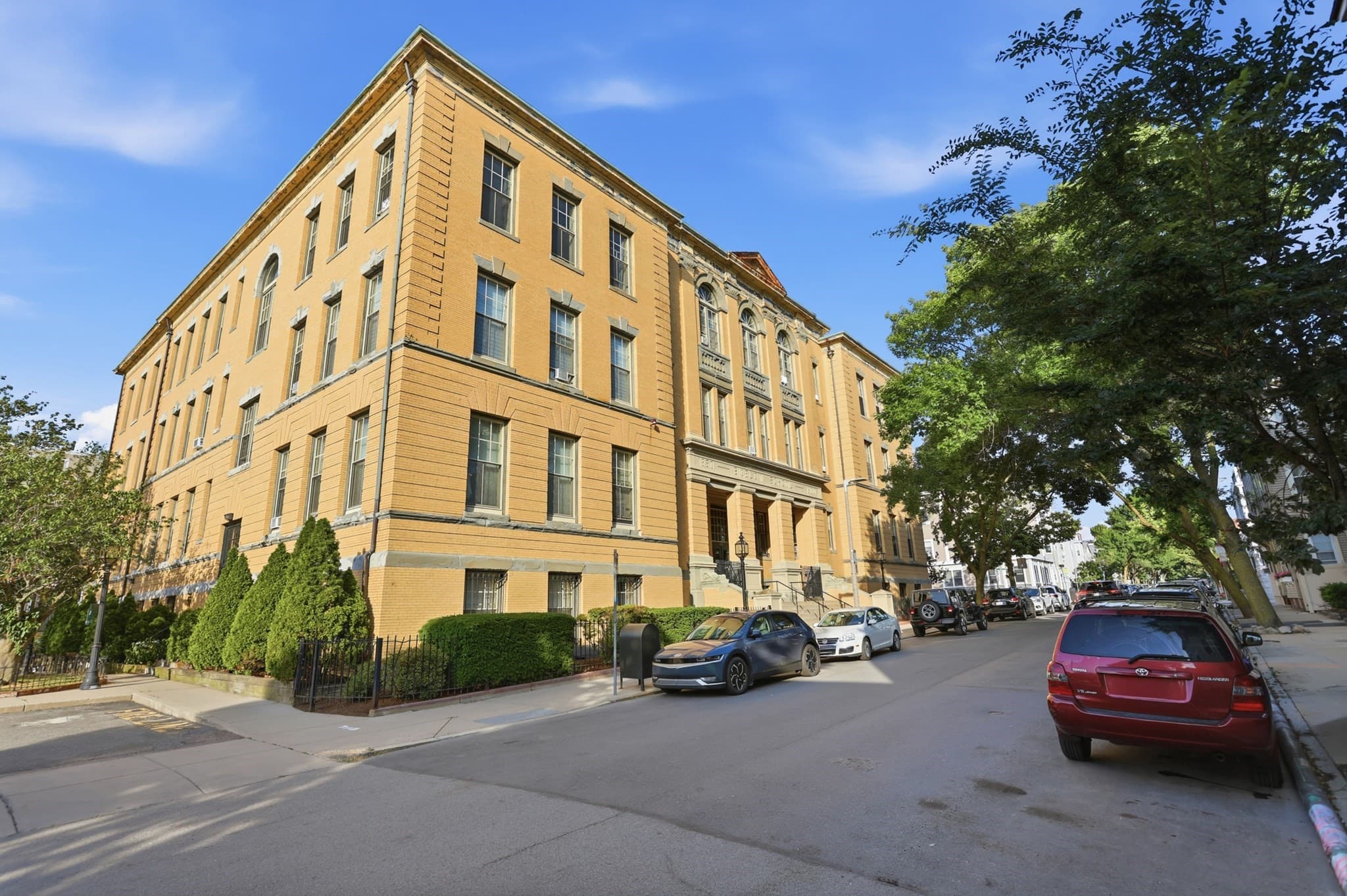 Condominium at 350 W 4th # 310, Boston MA 02127, Boston, photo 5 of 26