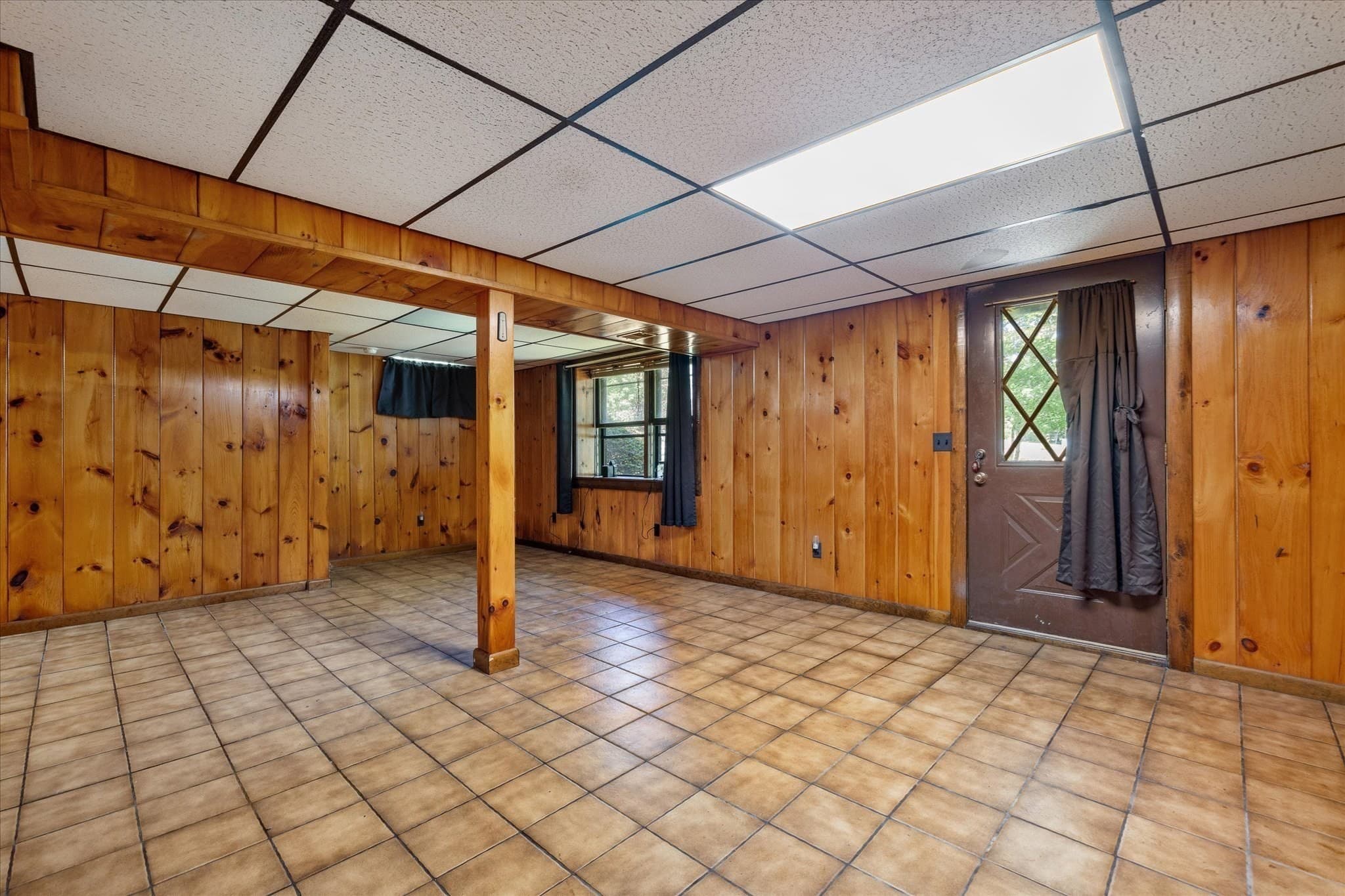 Single Family Residence at 59 Shoreline Dr, West Brookfield MA 01585, West Brookfield, photo 20 of 32
