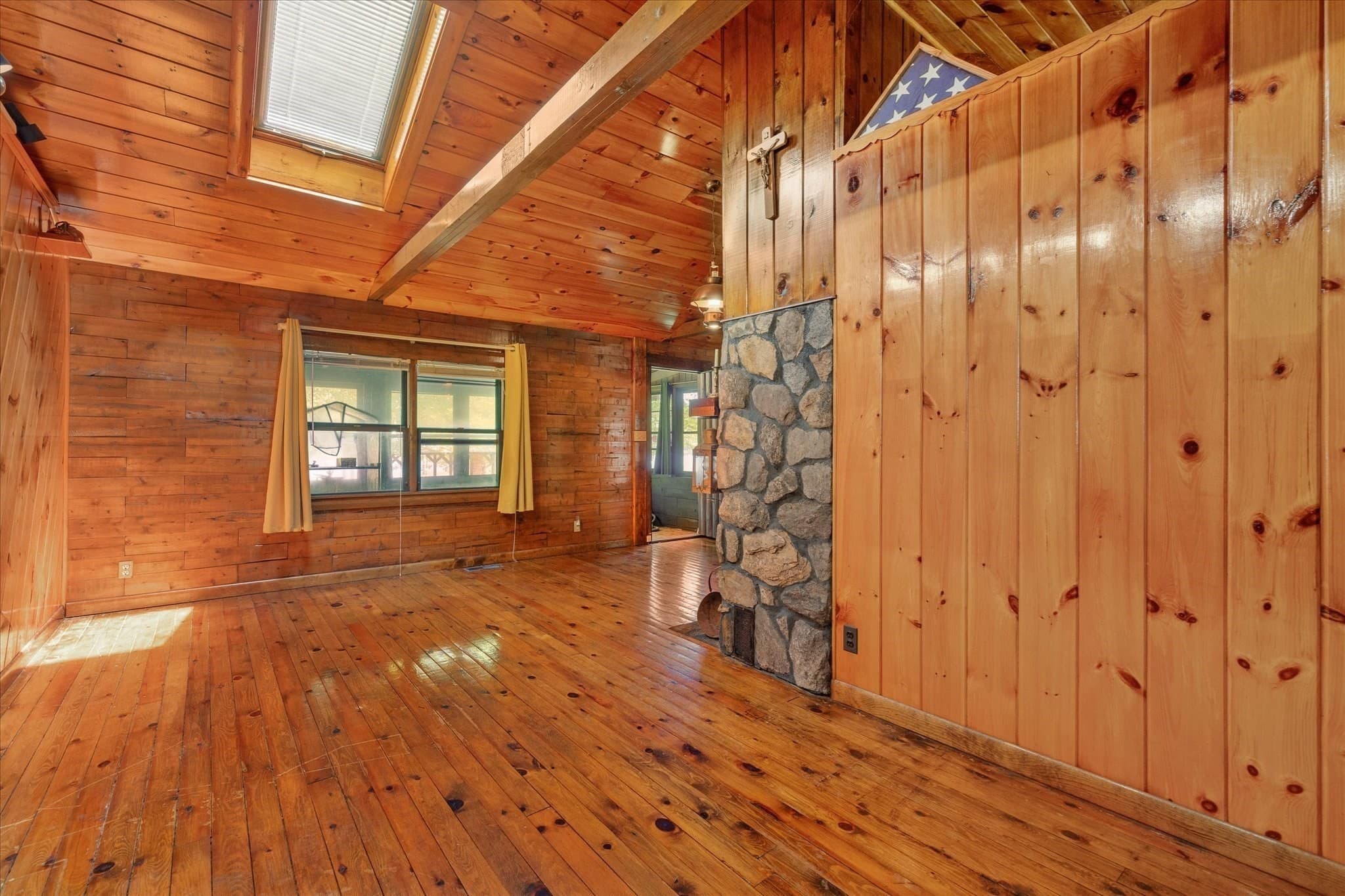 Single Family Residence at 59 Shoreline Dr, West Brookfield MA 01585, West Brookfield, photo 9 of 32