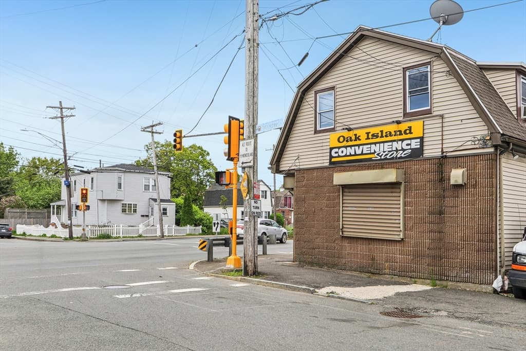 831 North Shore Road, Revere MA 02151 photo 17