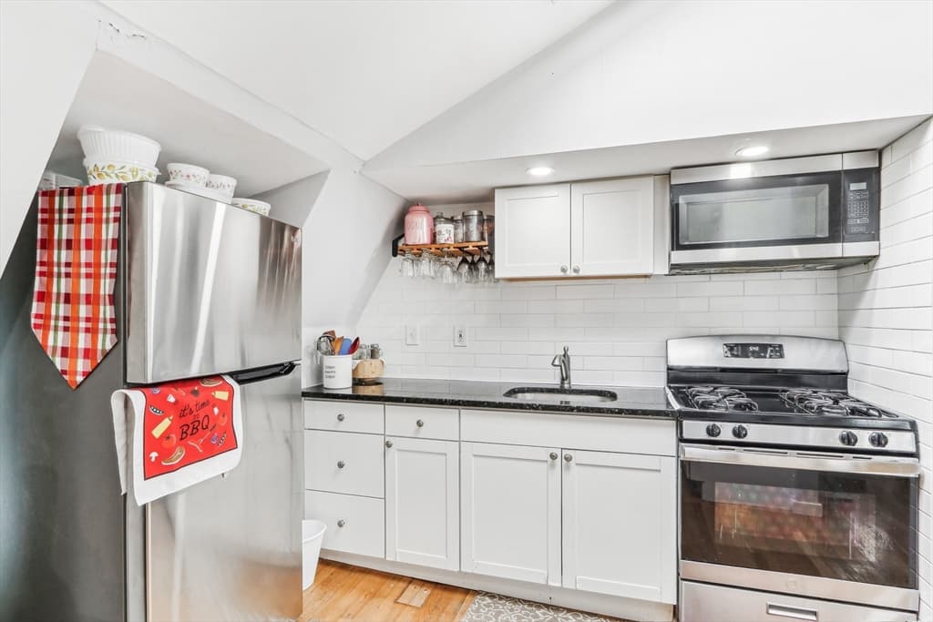 831 North Shore Road, Revere MA 02151 photo 5