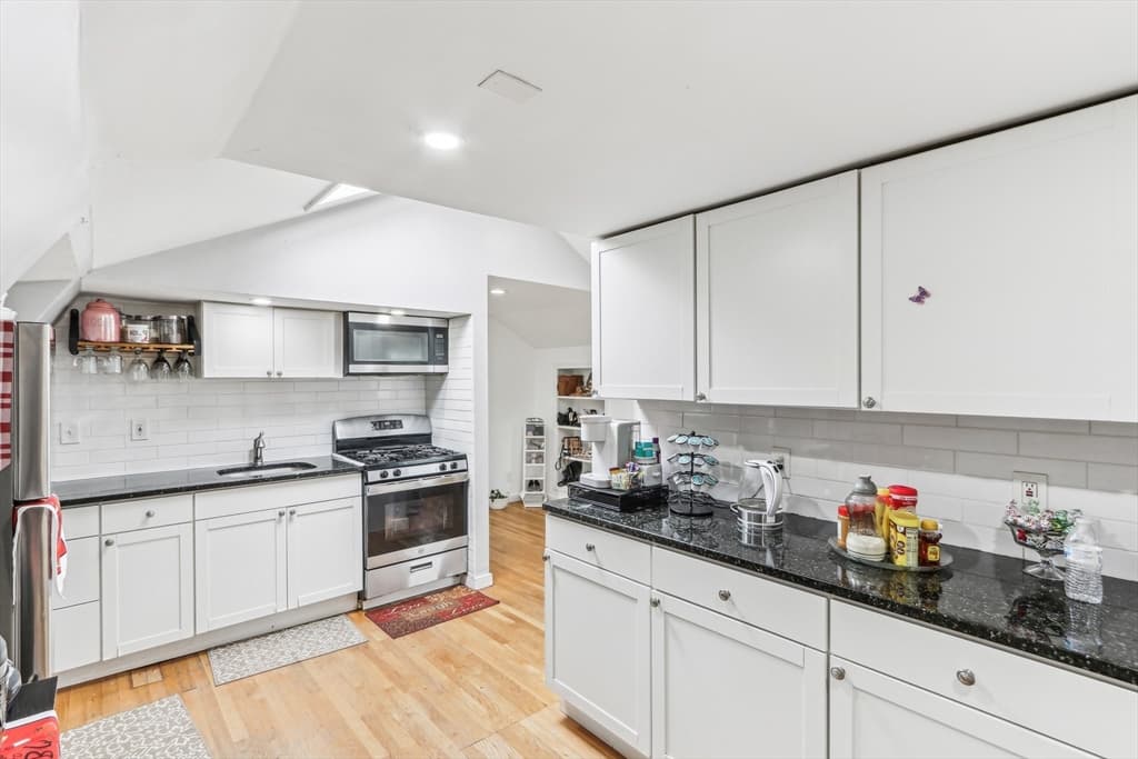 831 North Shore Road, Revere MA 02151 photo 8