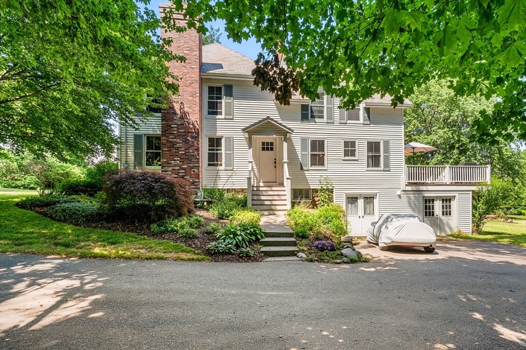 212 Prescott St, West Boylston MA 01583