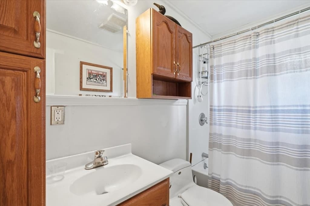 127 Pine Ave, Barnstable MA 02601 photo 20