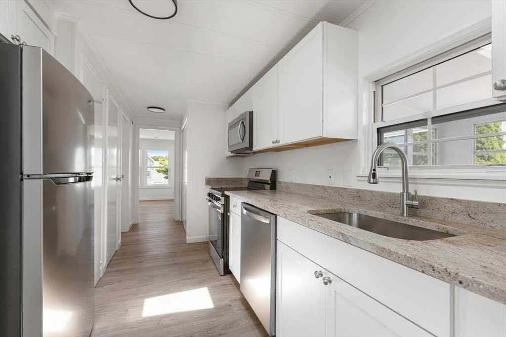 85 Amherst Ave, Taunton MA 02780 photo 7