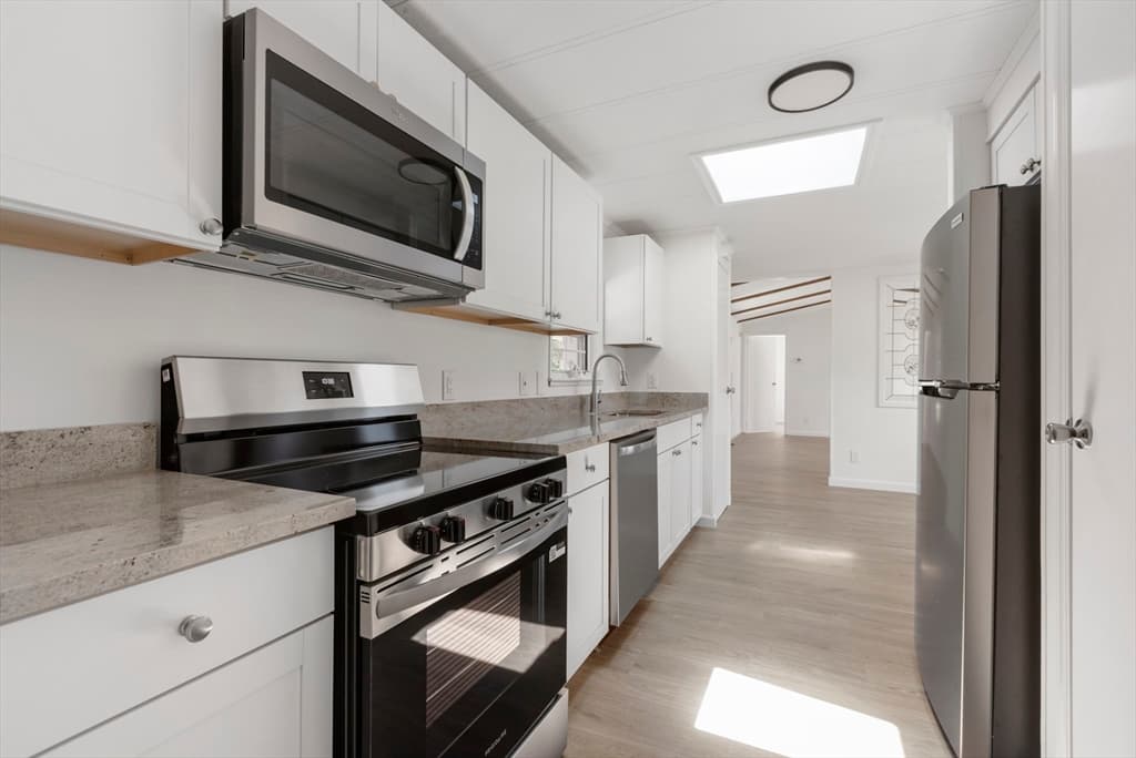 85 Amherst Ave, Taunton MA 02780 photo 8