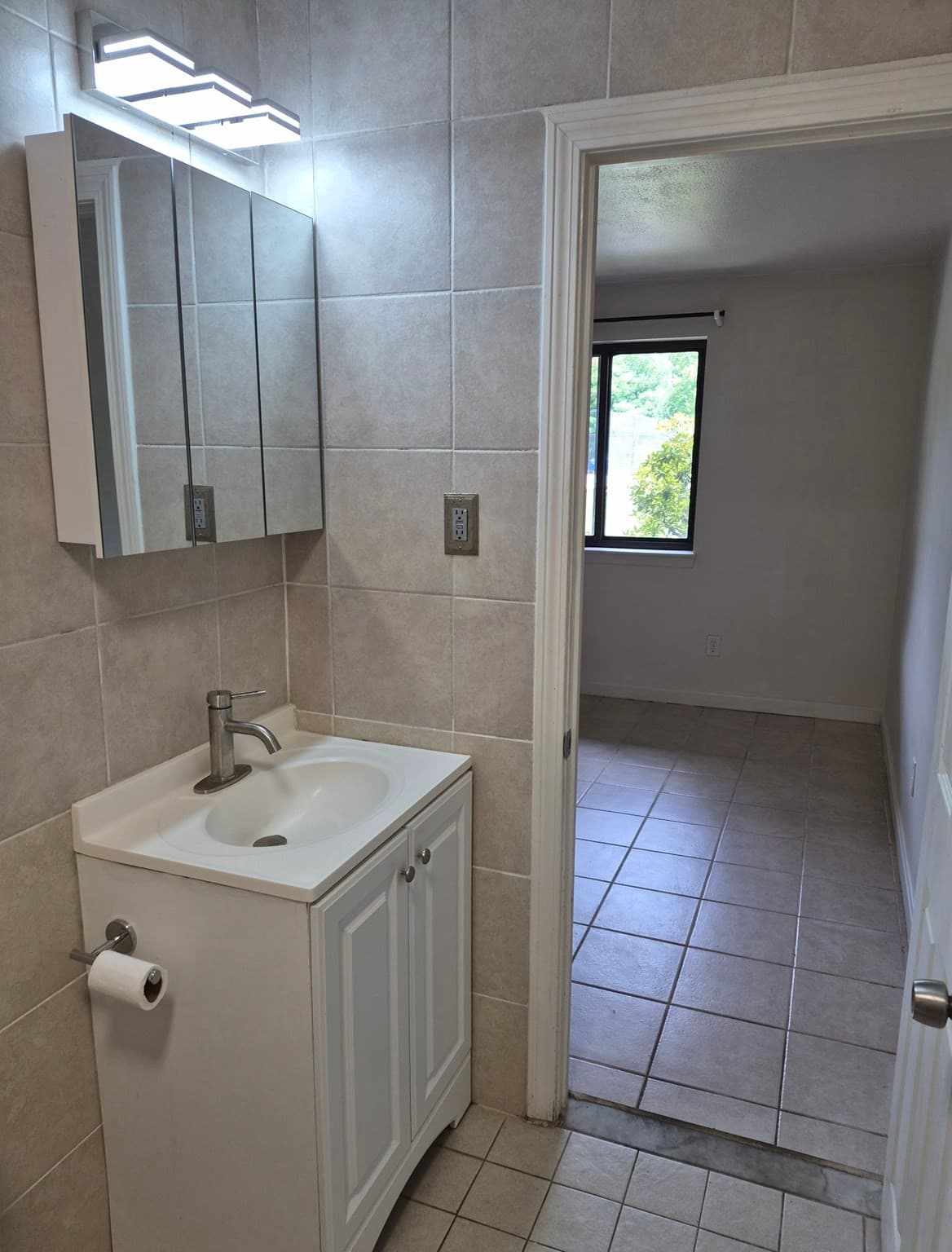 Condominium at 15 Arizona Terrace # 1, Arlington MA 02474, Arlington, photo 10 of 18