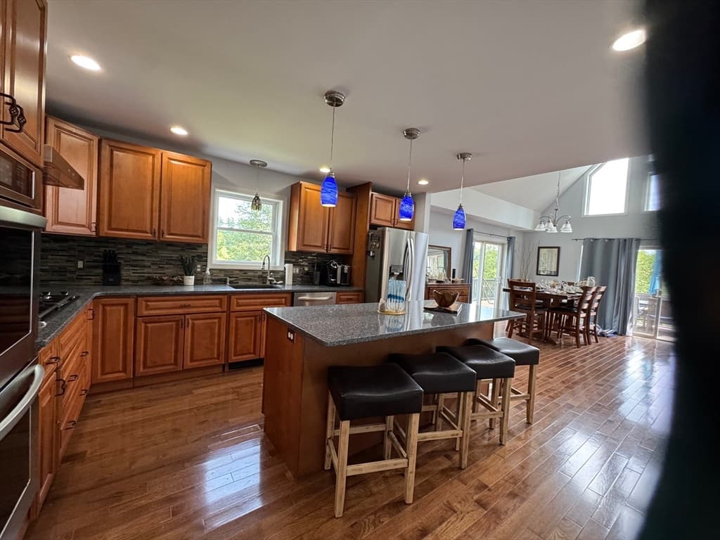 155 Elmer St, Pembroke MA 02359 photo 2