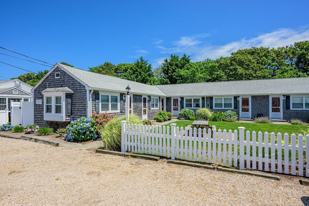 194 Captain Chase Rd # 3, Dennis MA 02638 photo 2