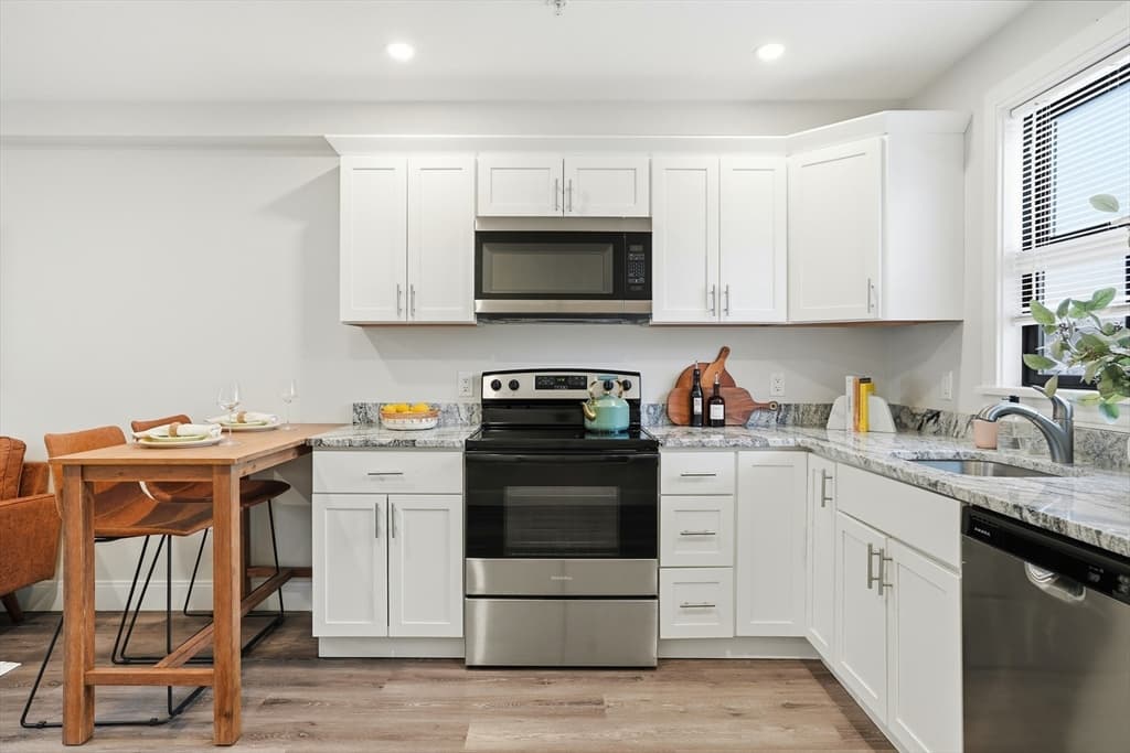 Condominium at 5 Water Street # 3, Plymouth MA 02360, Plymouth, photo 12 of 32