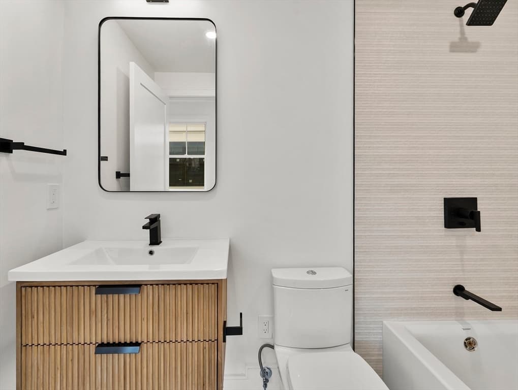 327 Alewife Brook Pkwy # B, Somerville MA 02144 photo 38
