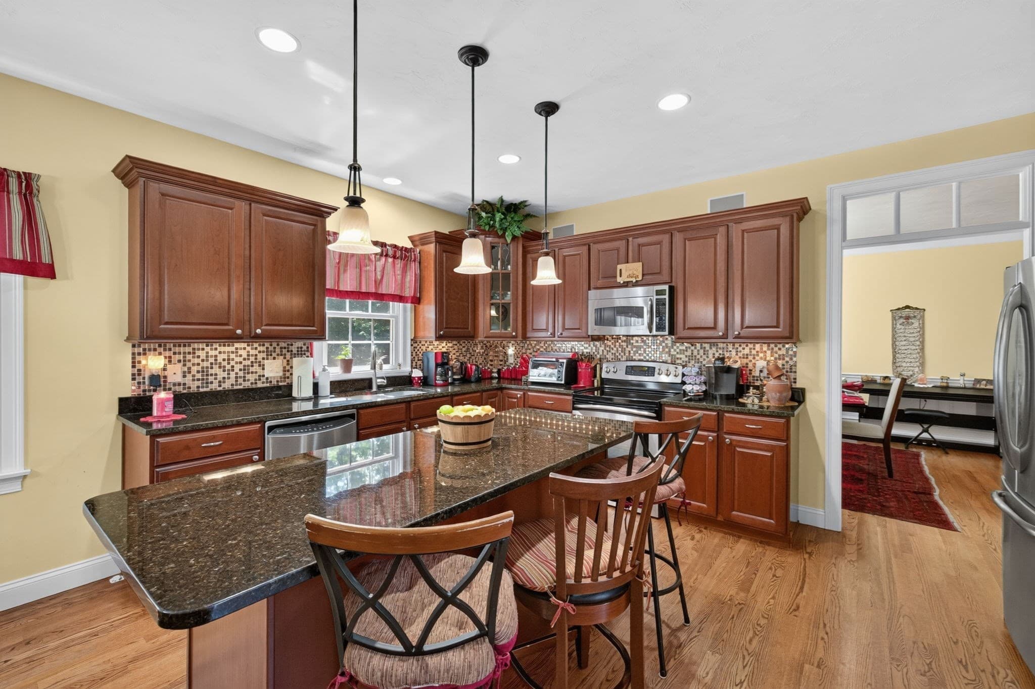 Single Family Residence at 68 Raymond A Sampson Dr, North Attleboro MA 02760, North Attleboro, photo 17 of 40