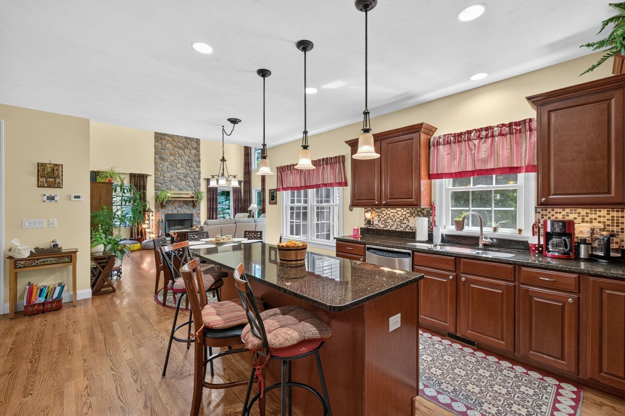 Single Family Residence at 68 Raymond A Sampson Dr, North Attleboro MA 02760, North Attleboro, photo 18 of 40