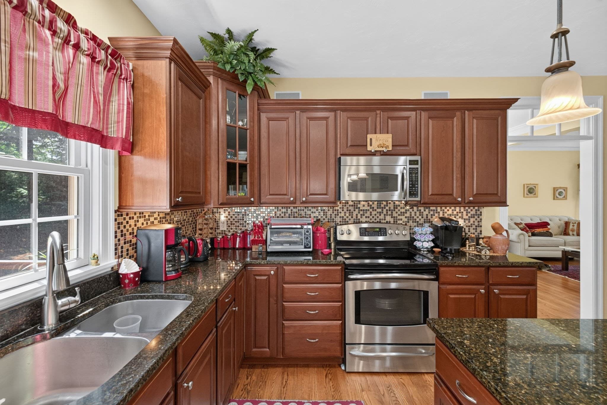 Single Family Residence at 68 Raymond A Sampson Dr, North Attleboro MA 02760, North Attleboro, photo 19 of 40