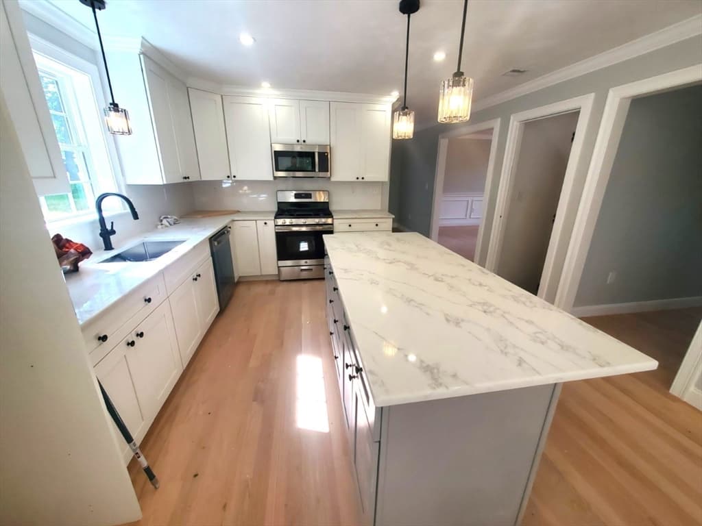 196 Arthur St, Brockton MA 02302 photo 3