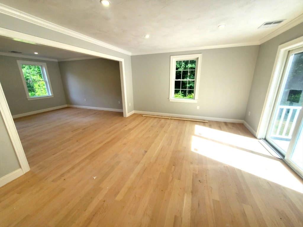 196 Arthur St, Brockton MA 02302 photo 9