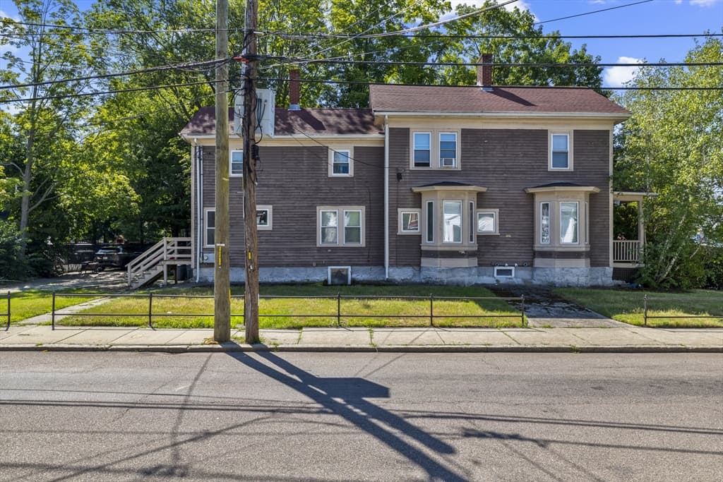 Multi Family at 20 Walter St, Boston MA 02136, Boston, photo 3 of 20