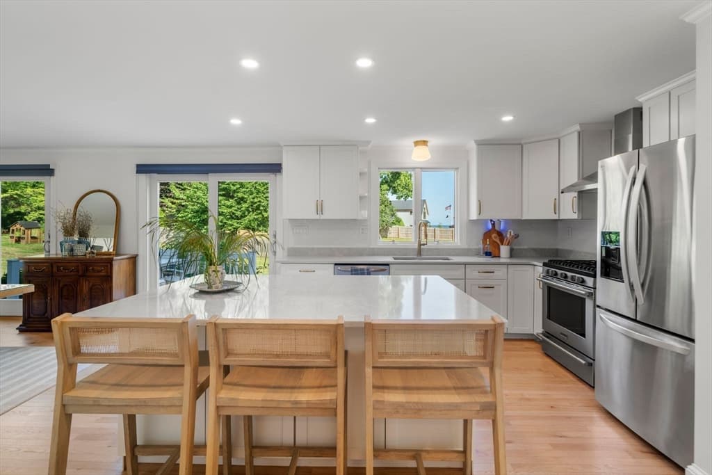 21 Hicks Point Rd, Duxbury MA 02332 photo 9