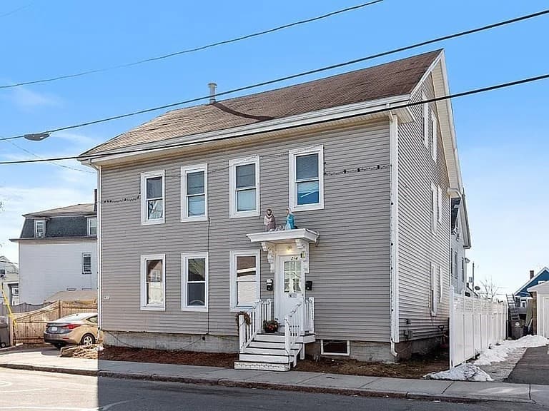 2 Grove St, Haverhill MA 01832 photo 21