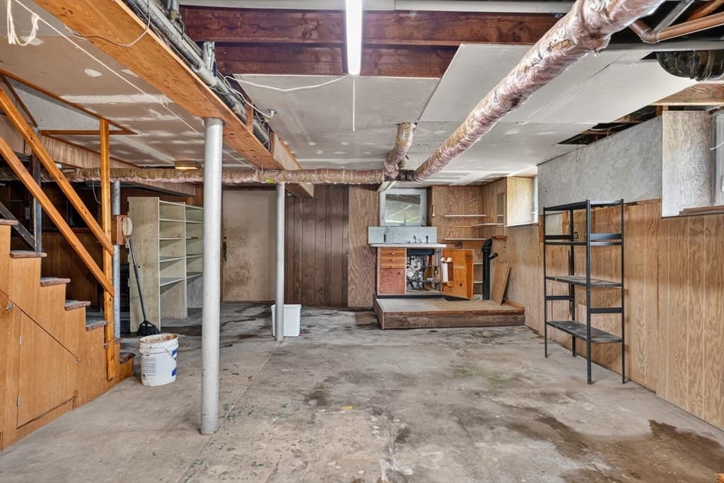 162-164 E Main St, Northborough MA 01532 photo 17