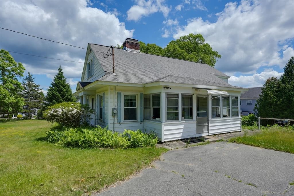 162-164 E Main St, Northborough MA 01532 photo 26