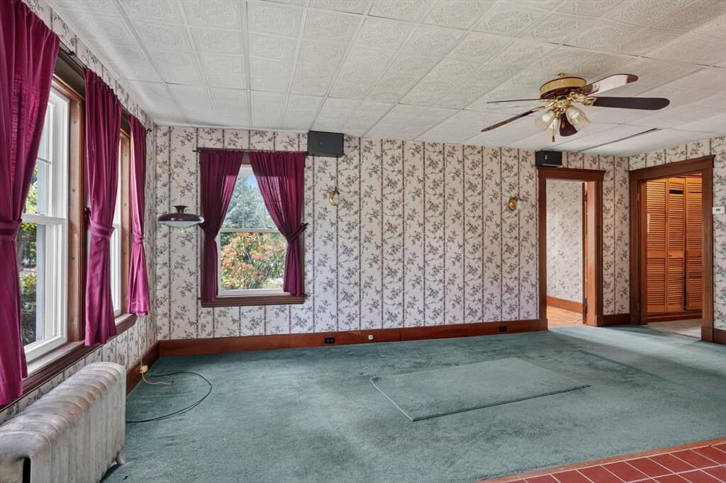 162-164 E Main St, Northborough MA 01532 photo 7
