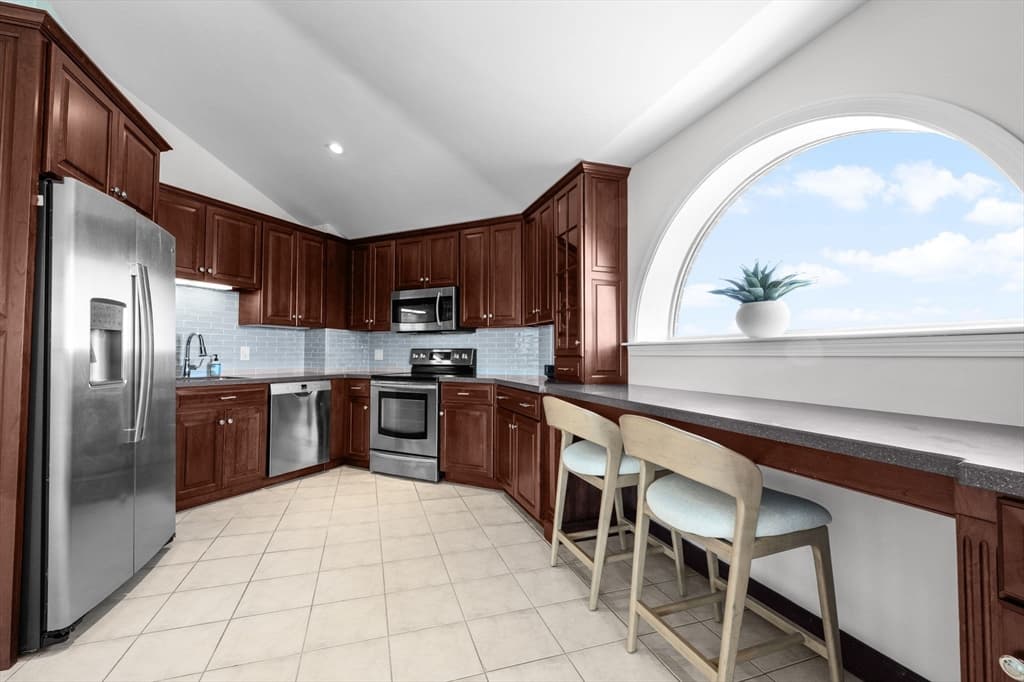 9 Park Ave # 602, Hull MA 02045 photo 4