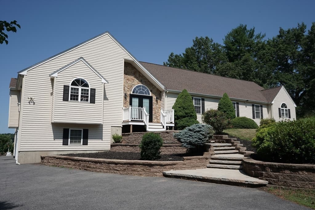 155 Ousamequin Pnes, East Bridgewater MA 02333 photo 4