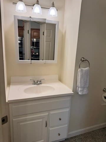 Condominium at 16 Kings Way # 22, Middleboro MA 02346, photo 9 of 14