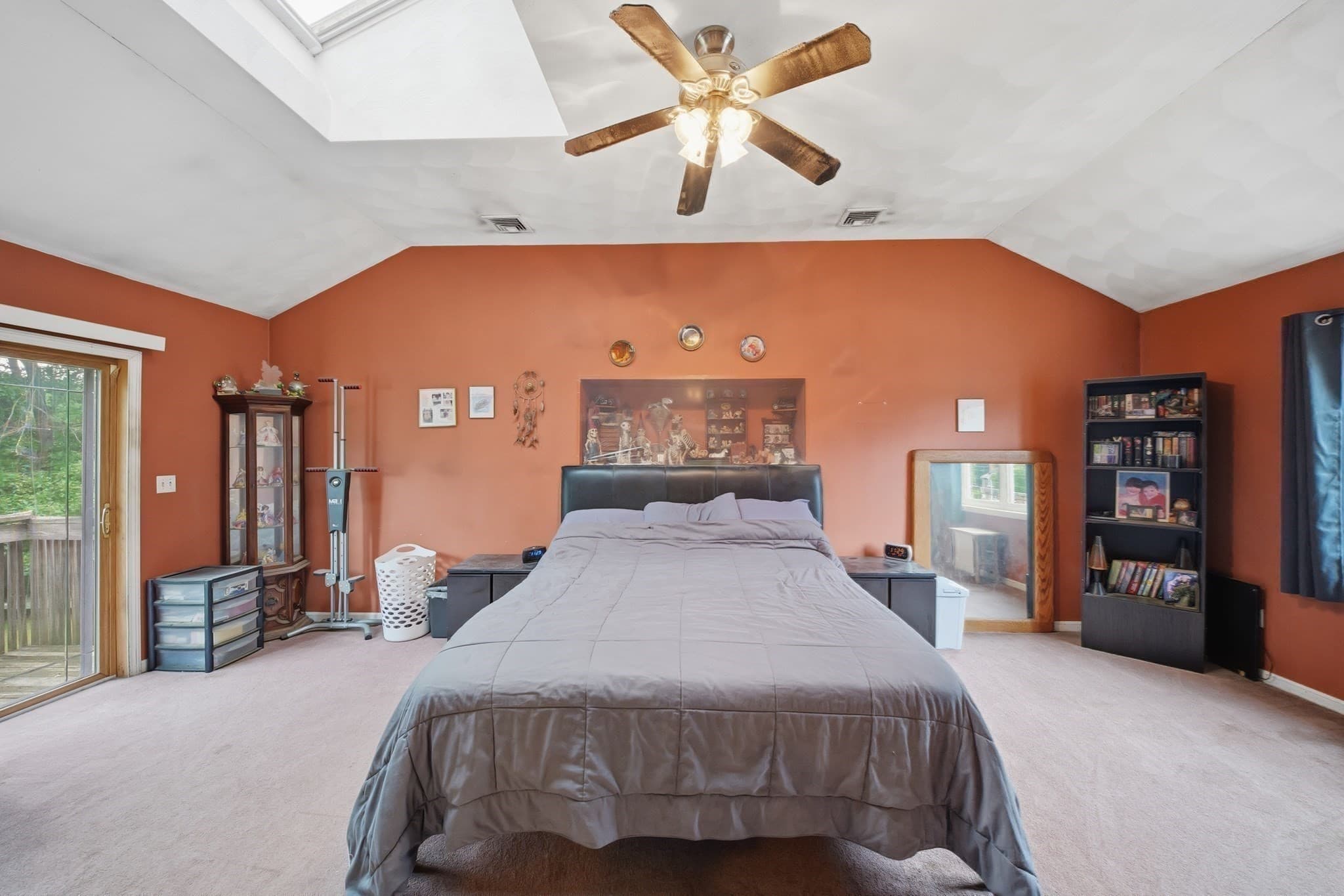 Single Family Residence at 12 Harjean Rd, Billerica MA 01821, photo 12 of 27