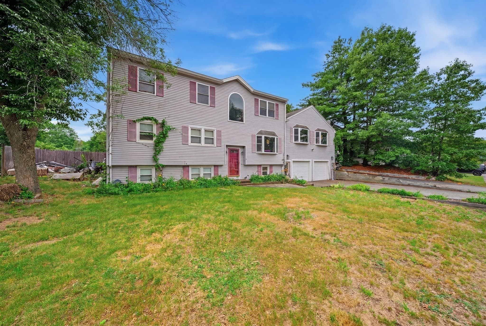 Single Family Residence at 12 Harjean Rd, Billerica MA 01821, photo 3 of 27