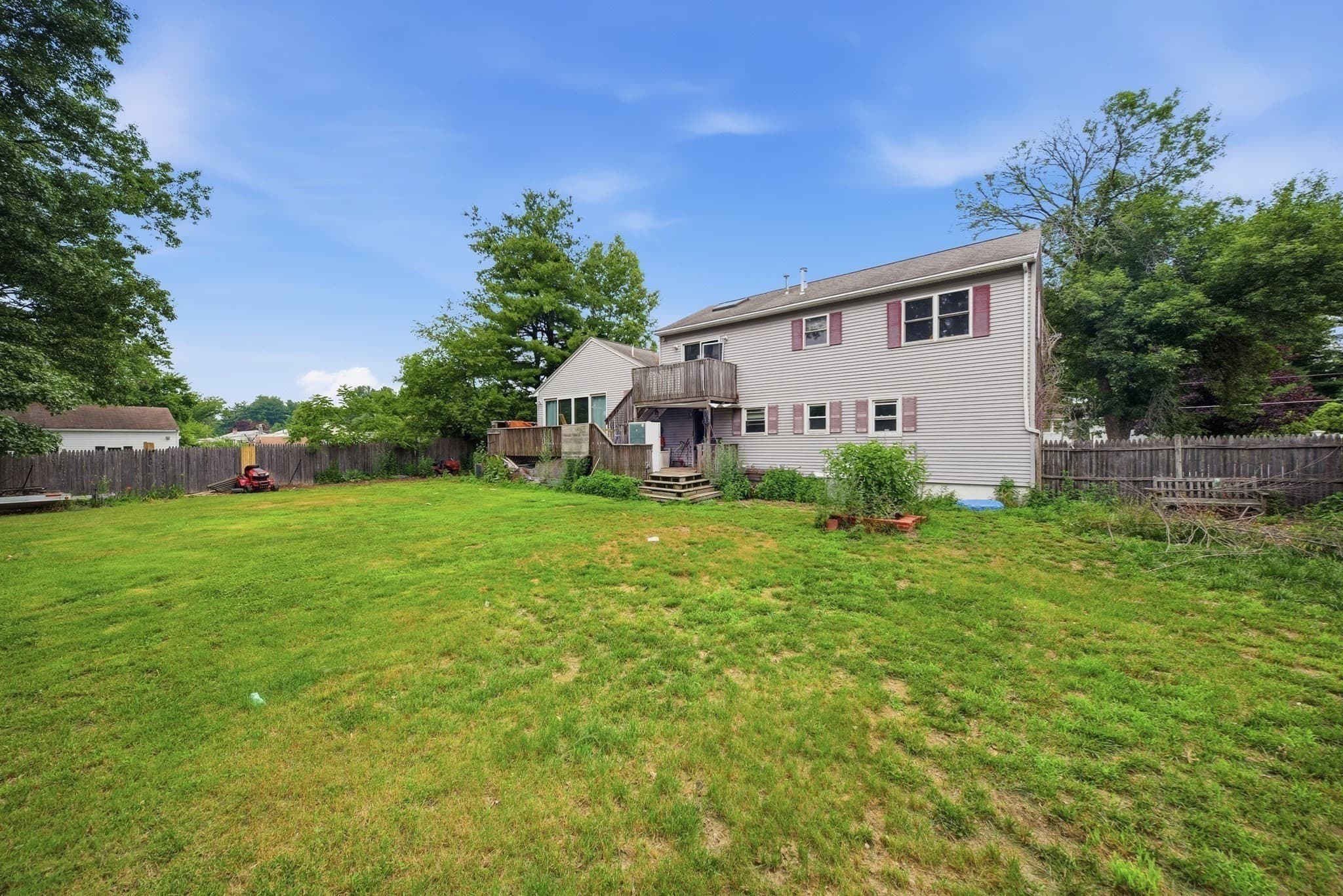 Single Family Residence at 12 Harjean Rd, Billerica MA 01821, photo 4 of 27