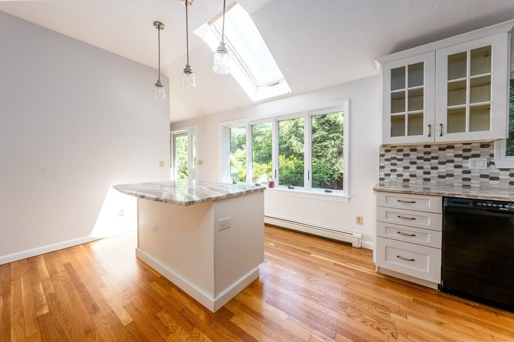 Single Family Residence at 100 Farmersville Road, Sandwich MA 02563, photo 10 of 36