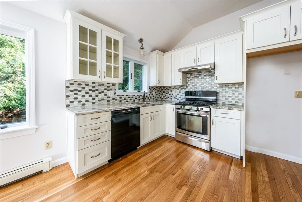 Single Family Residence at 100 Farmersville Road, Sandwich MA 02563, photo 14 of 36