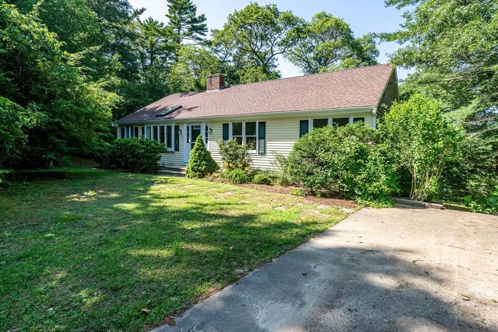 Single Family Residence at 100 Farmersville Road, Sandwich MA 02563, photo 4 of 36
